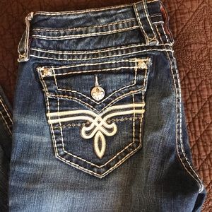 Rock Revivals Size 29